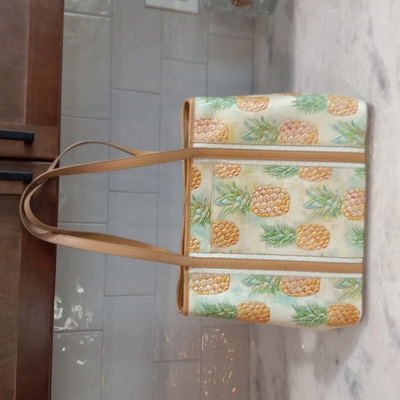 Shoulder Tote - Picture 2 of 16